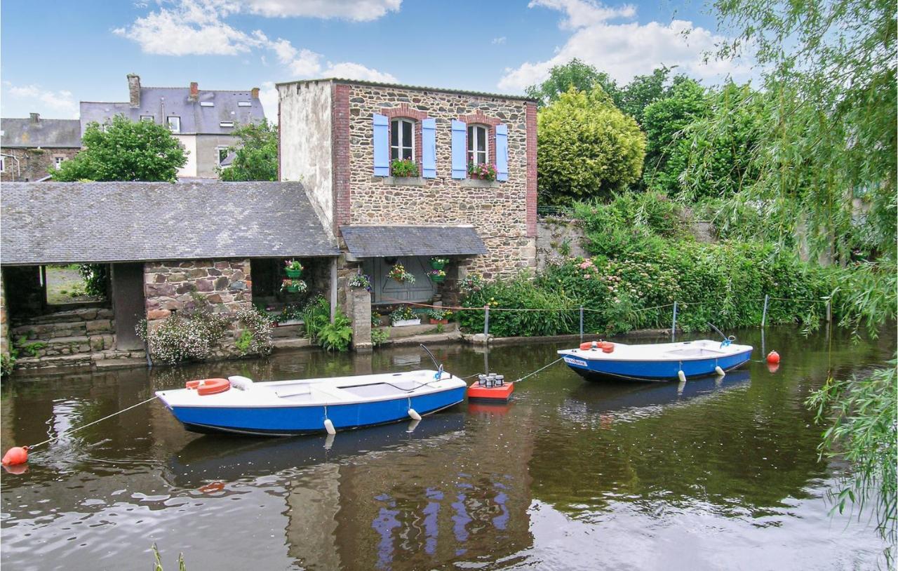 5 Bedroom Cozy Home In Lezardrieux Exterior photo